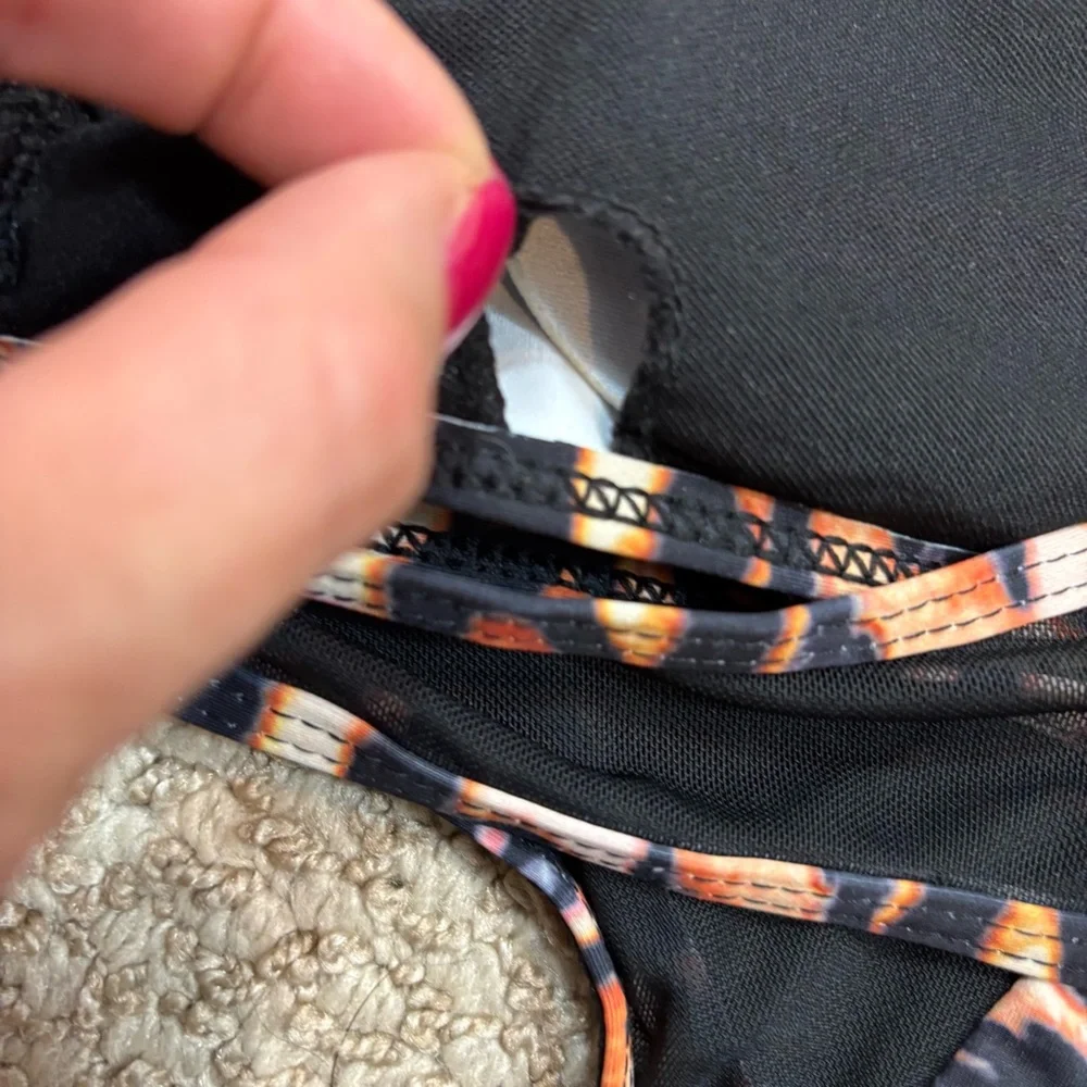 Brand new without Tags Animal‎ Print Strapless Bikini Size Medium